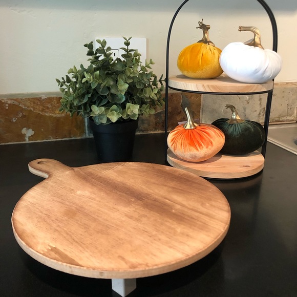 Target Bullseye Wooden Cutting Board Riser - Picture 3 of 5